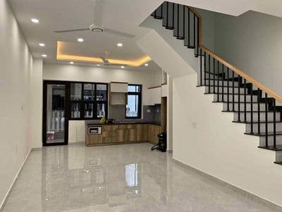 Cho thuê nhà trống 78m2 gần khu vực Đỗ Xuân Hợp, cầu Năm Lý