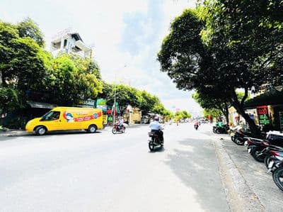 Bán nhà MT Nguyễn Sơn, DT 8x20m, nhà 1 lầu, giá 30 tỷ