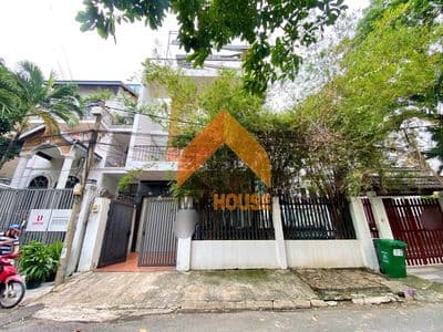 Ê hề ê hề , villa 1000 điểm không có nhưng toạ lạc tt thảo điền-q2