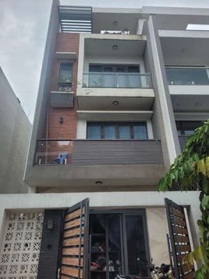 Nhà 5x24m 3 lầu khu dân cư đồng phượng sát bờ kênh