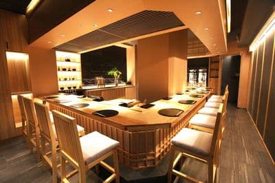 Hẻm Vip 150 Nguyễn Trãi. Q1, Tân Hải Vân ; 5m x 20m, 3 lầu. Giá 39tr