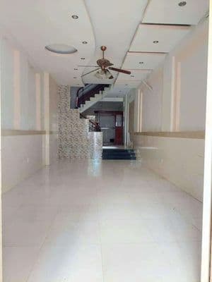 Bán nhà đường 72 KDC Bình Phú 4x17 3 lầu full nội thất