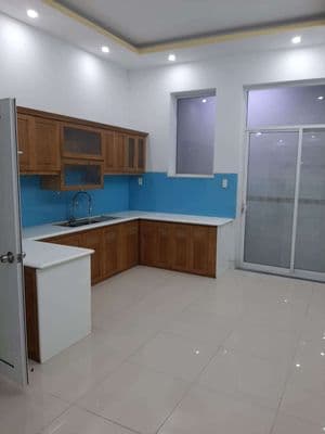 Mặt tiền đường 64 đối diện công viên 4x17 3 lầu
