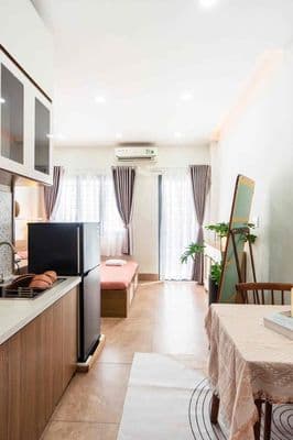 Trống sẵn căn studio ngập tràn ánh sáng gần ngay cầu sài gòn