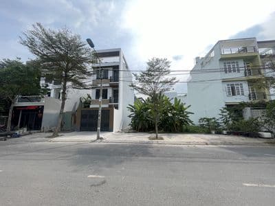 Mặt 35A 20m KDC Phú lợi giá tốt