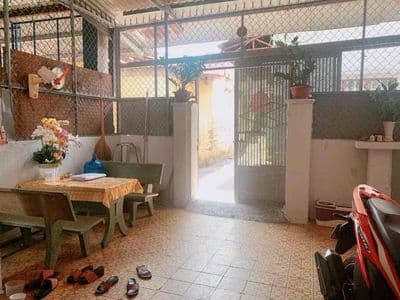 BÁN ĐẤT TẶNG NHÀ - 141M2 4.7 30 - TIỆN XÂY MỚI