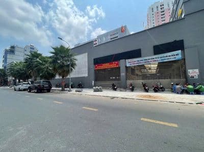 DT: 5500M2 Mặt Tiền111 Cô Giang Gần Trần Hưng Đạo Quận 1