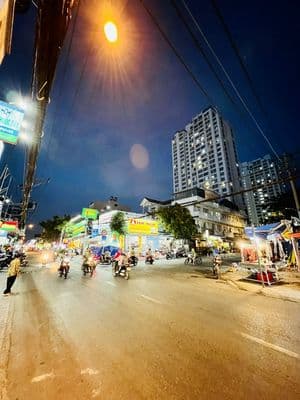 Giảm 1.5ty Chính chủ, Bán mt Lê Văn Lương, đang cho thuê 40tr/tháng.