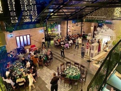 CHO THUÊ NHÀ MẶT TIỀN 25M DÀI 40M TRỆT 1 LẦU NGAY THẢO ĐIỀN QUẬN 2