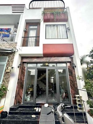Chỉ 5 tỉ x-hẻm 4 mét- nhà lê văn lương - tân kiểng-4.5 11-3 pn