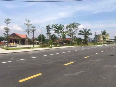 Bán đất nền đường 7m5 sạch đẹp trung tâm thị trấn La Hà, Quảng Ngãi !