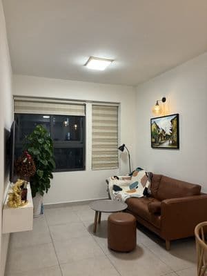 Thuê căn căn góc Citihome 2pn2wc 73m2nhà nt cơ bản thoang mát giá6.5tr