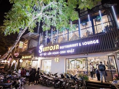 Cho Thuê Nhà mặt tiền Huỳnh Thúc Kháng, Bến Nghé, Quận 1. DT: 15x26m