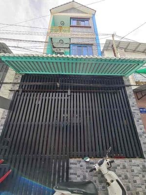 Ban nha hem 180 cách mạng tháng tám