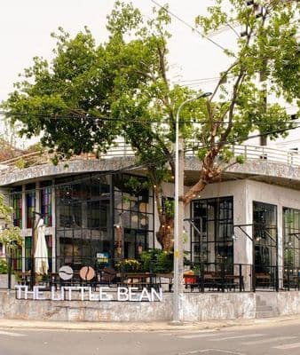 Cho thuê nhà GÓC 2MT Cao Thắng, Quận 3. DT: 12x20m. 1 trệt 1 lầu.