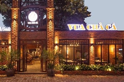 Cho thuê nhà mặt tiền Bà Huyện Thanh Quan, Quận 3. DT: 10x25m