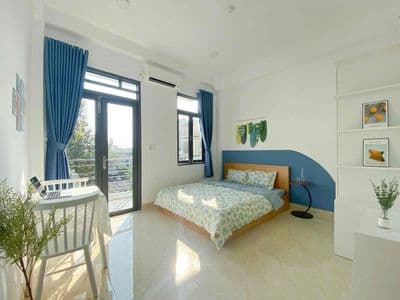 CĂN HỘ STUDIO BAN CÔNG Cửa Sổ Lớn Siu Thoáng Thang Máy~Đậu Được OTO
