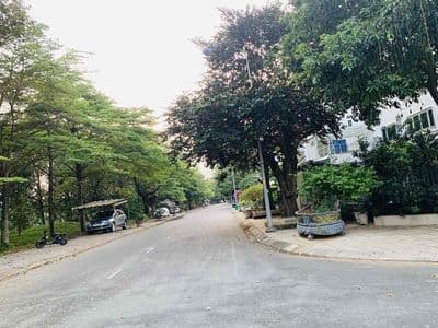Bán Lô Đất thuộc KDC Gia Hòa, Phước Long B, Thủ Đức. DT: 200m2/17 Tỷ