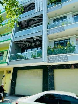 Nhà Nguyên Căn 100m², 5PN – Trung Tâm Quận PN, Giá Sốc