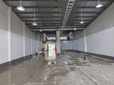 Kho xưởng 10x40m gác 100m2 mới xây cao ráo đẹp
