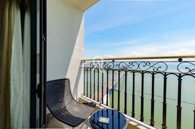 Bán gấp căn hộ Goldenbay, 1pn , nội thất 5* , dòng tiền 7 -10tr