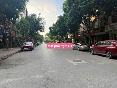 Cần bán đất mặt phố trạm long biên hà nội.