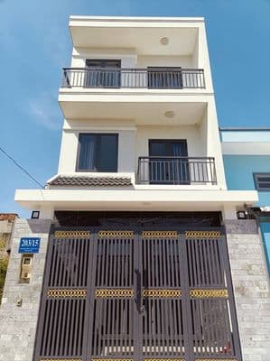 Nhà 2 lầu mái BTCT 5,1x15,8 đường nhựa 7m thông xẹc Đông Thạnh 4
