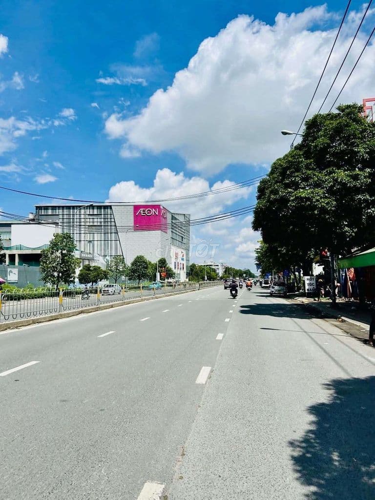 CHỦ GẤP BÁN NHÀ (5 20) HIẾM NGAY AEON Mall TÊN LỬA– Đường 7m – 4PN