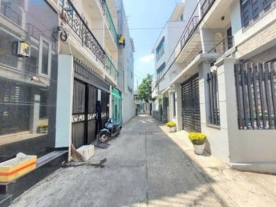Nhà đẹp 8x8m, 3 tầng HXH Kiều Đàm - Him Lam Q7 giá 10.8 tỷ