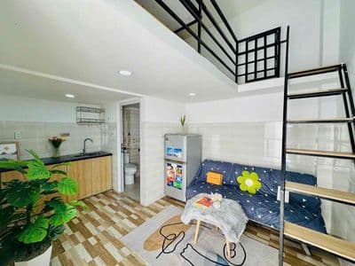Duplex gác cao cửa sổ thoáng mát-Ngay cầu Chữ Y