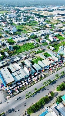 Bán cặp nền góc 172m2 ngay chợ Long Hậu, vị trí mặt tiền kinh doanh