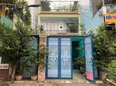 Đi xuất cảnh nên cần bán gấp nhà mặt tiền đường số 1 khu tên lửa