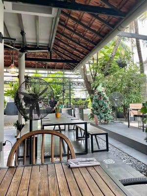 Cho thuê mặt bằng kinh doanh sân vườn siêu đẹp