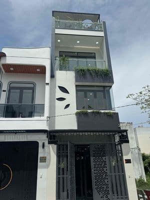 Nhà 1 trệt 2 lầu Sân thượng . Thiết kế đẹp hiện đại . Sổ HC đầy đủ..
