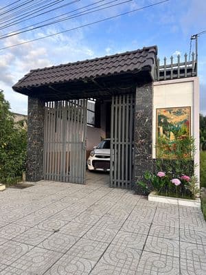 Bán nhà mặt tiền, dân cư đông tại Phường Gò Dầu - Tây Ninh. Chính chủ