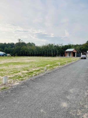 Đất MT nhựa, 100% thổ cư, gần KCN Thạnh Đức