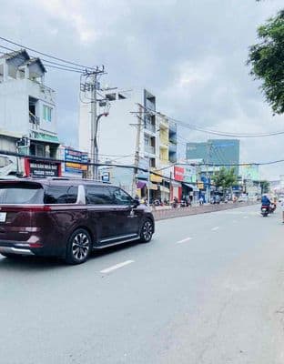 LÔ NHÌ Huỳnh Tấn Phát - XE HƠI vào đất , Ngang hiếm 5M - 80m2.