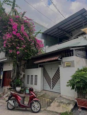 Nhà mặt tiền hẽm 502 Huỳnh Tấn Phát ,hẽm 8m
