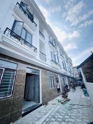 Nhà 3 tầng 56m2 gần Đhoc thể thao-Cho thuê tốt-Giá chỉ 3,7x tỷ-Quá rẻ