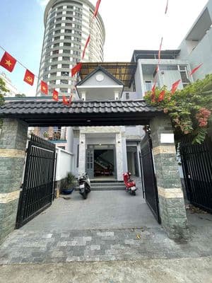 Nhà phố sân vườn kdc dân trí cao -yên tĩnh an ninh - huỳnh tấn phát q7