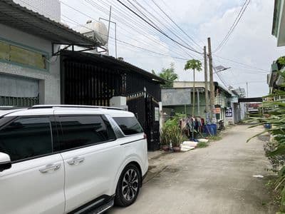 Chính chủ - cần bán nhà đang có 8 phòng trọ cho thuê