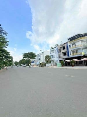 Nhà phố mặt tiền Đường Huy Cận, KDC Gia Hoà, DT: 175m2/31.5 Tỷ