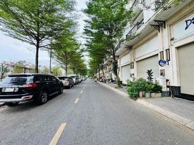 Phòng Ngay ngã 5 chuồng Cún Quang Trung Và Trần Thị Nghỉ