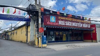 Cho thuê nhà góc 2 mặt tiền đường Tân Hòa Đông, Q6 (15 x 40m) Siêu Vip