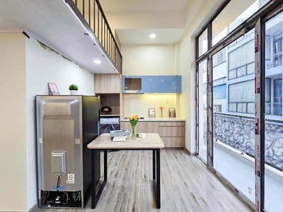 Cho thuê chdv gác cao 2m fnt cao cấp mg riêng sát lotte-tdt-rmit q4,q1
