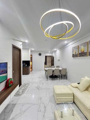Chủ bán Căn hộ 74m2, Nhận nhà ở ngay, View Landmark 81, Sổ hồng riêng