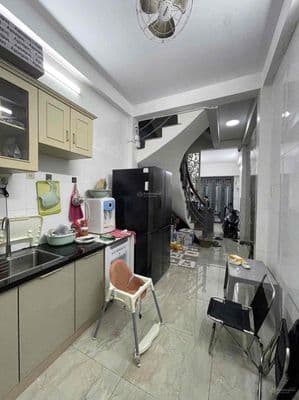 Hẻm 4M Võ Văn Tần Q3. 4 Tầng ST Đang Cho Thuê. Giá 8.2 Tỷ TL
