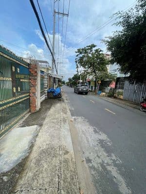 Bán lô đất 145m2 full thổ cư mặt tiền nguyễn thị điệp tiện ở vừa kd