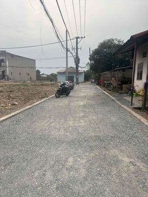 1 Lô đất hem kênh tiêu Bà Điểm