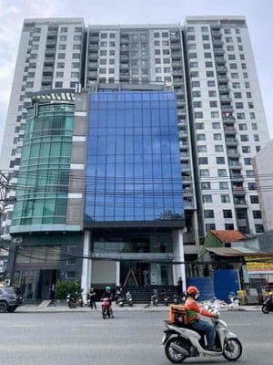 CHO THUÊ TÒA NHÀ NẰM NGAY MẶT TIỀN ĐƯỜNG TRẦN NÃO , QUẬN 2